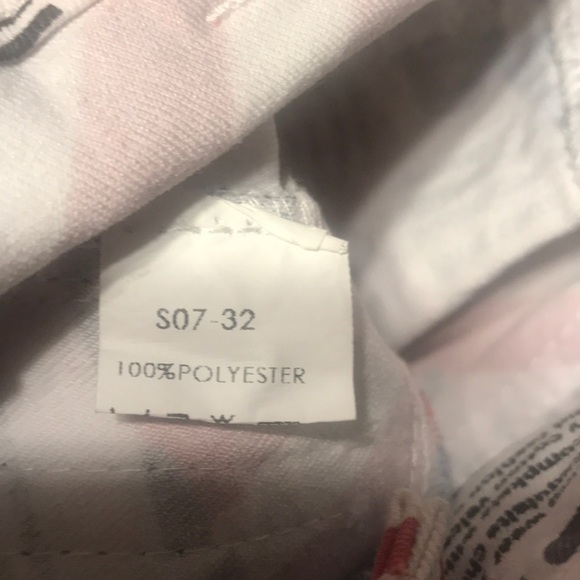 Flag Print Shorts - Picture 11 of 16